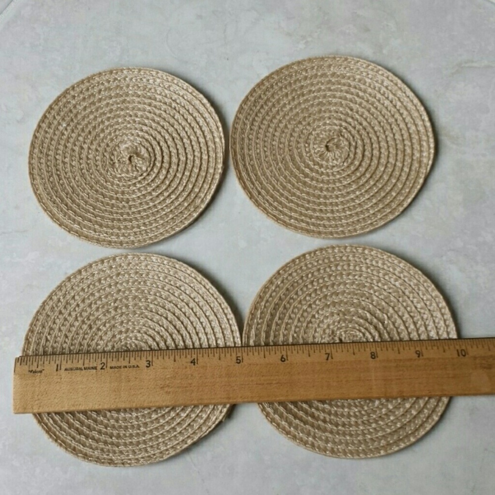 NWOT set of 4 wicker coasters - Picture 3 of 4